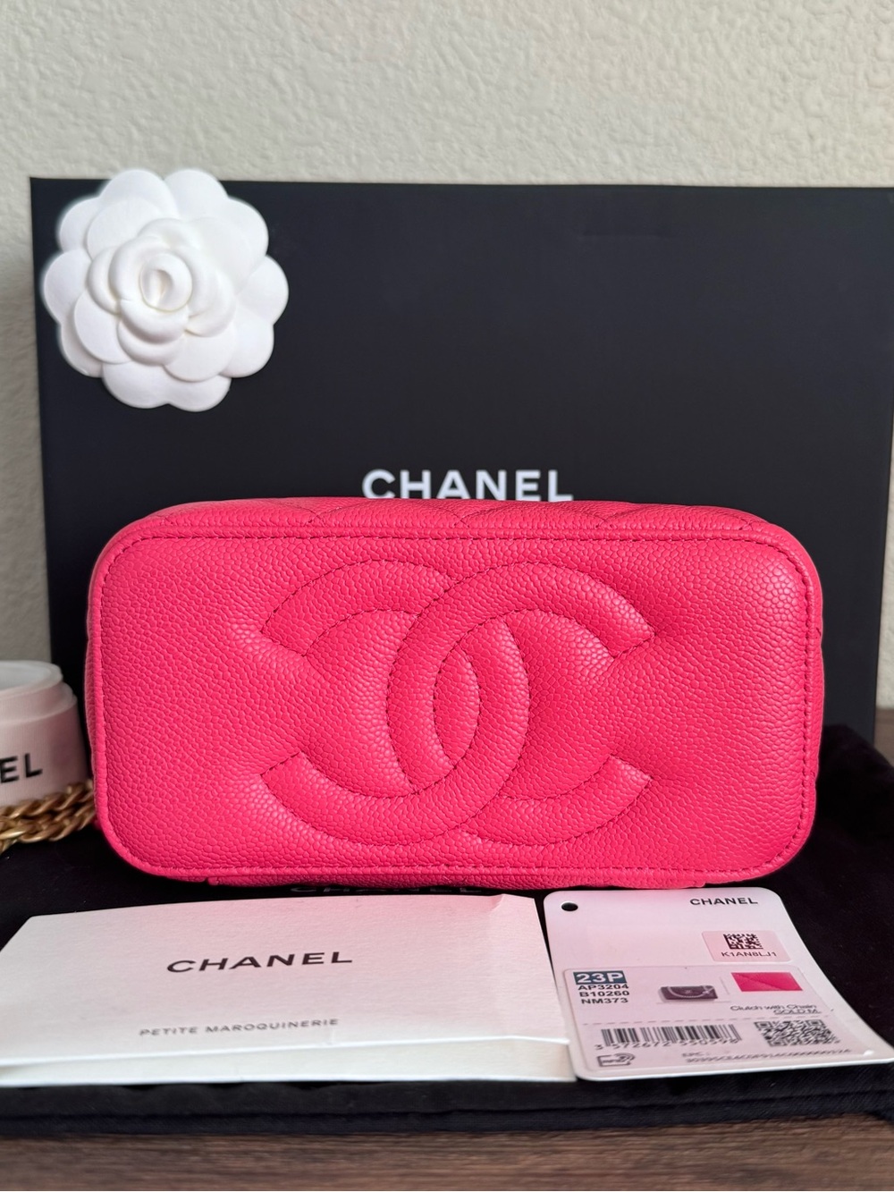 NEW CHANEL Caviar Quilted Leather Heart Crush Vanity Bag - Picture 7 of 8